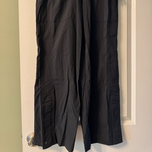 Athleta Trekkie Parachute Pants - Picture 3 of 3